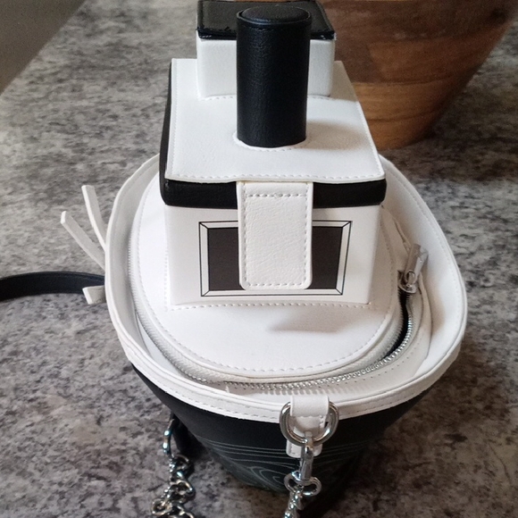 Disney Nautical Black and White Crossbody Bag - Picture 8 of 9